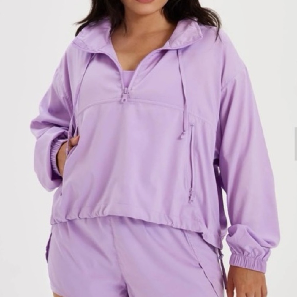 Girlfriend Collective Huddle Half-Zip Lightweight Hooded Windbreaker in Lilac XS